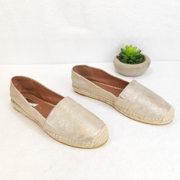 HALOGEN GOLD LEATHER ESPADRILLES - Picture 5 of 16
